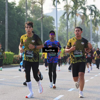 Runner Photo 6997685