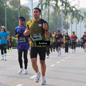 Runner Photo 6997693