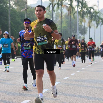 Runner Photo 6997695