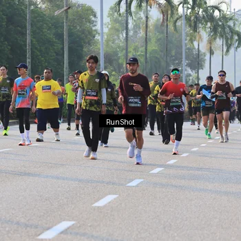 Runner Photo 6997718