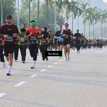Runner Photo 6997737
