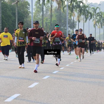 Runner Photo 6997738