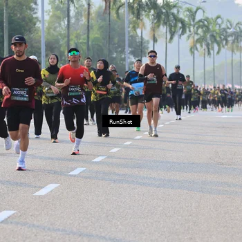 Runner Photo 6997742