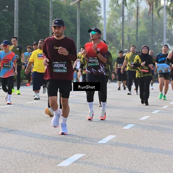 Runner Photo 6997757