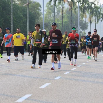 Runner Photo 6997763