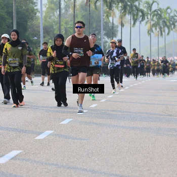 Runner Photo 6997766