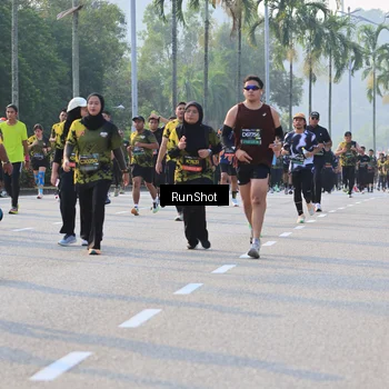 Runner Photo 6997767