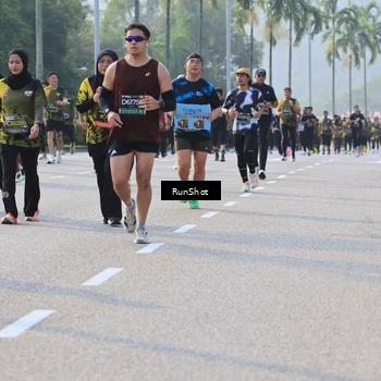 Runner Photo 6997772