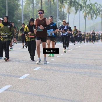 Runner Photo 6997773