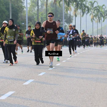 Runner Photo 6997775