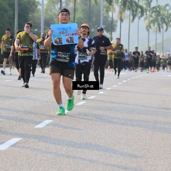Runner Photo 6997778