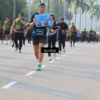 Runner Photo 6997785