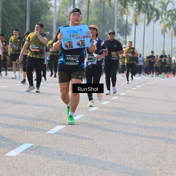 Runner Photo 6997786