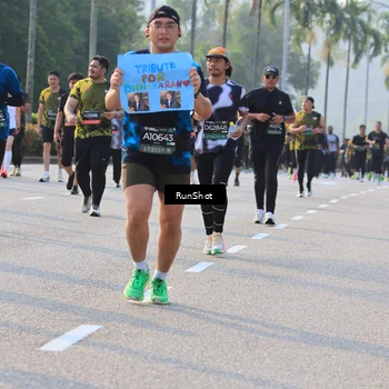Runner Photo 6997800