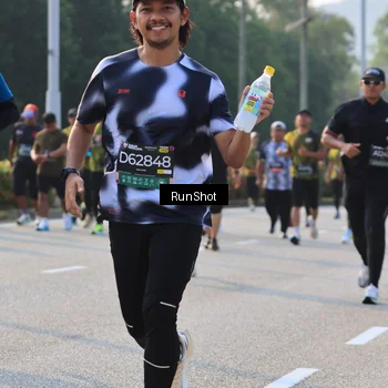 Runner Photo 6997862