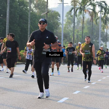 Runner Photo 6997869