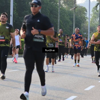 Runner Photo 6997875