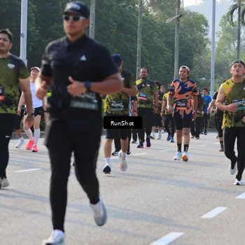 Runner Photo 6997876