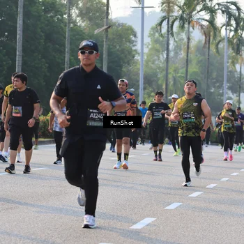 Runner Photo 6997878