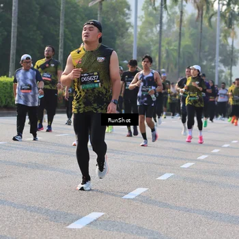 Runner Photo 6997887