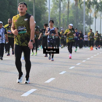 Runner Photo 6997896