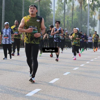 Runner Photo 6997897