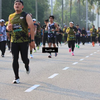 Runner Photo 6997900