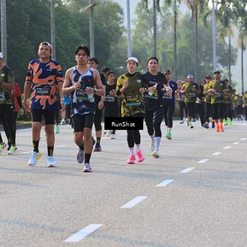 Runner Photo 6997910