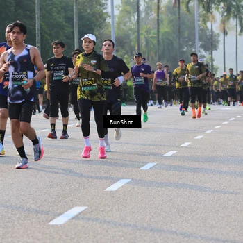 Runner Photo 6997917