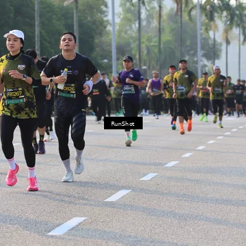 Runner Photo 6997918