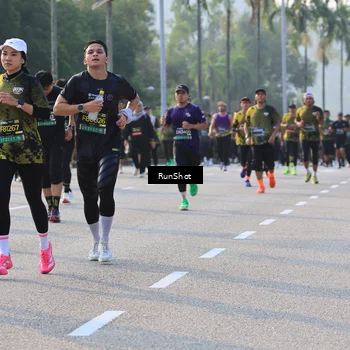 Runner Photo 6997919