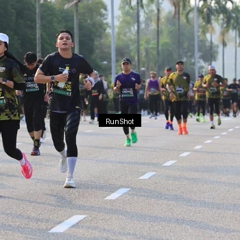 Runner Photo 6997925