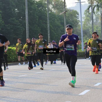 Runner Photo 6997935