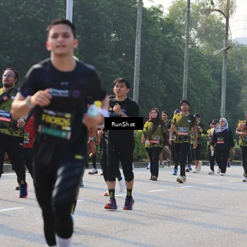 Runner Photo 6997936