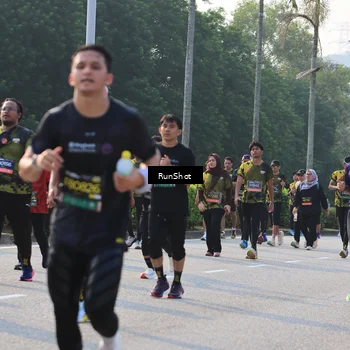 Runner Photo 6997939