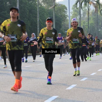 Runner Photo 6997959
