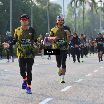 Runner Photo 6997960