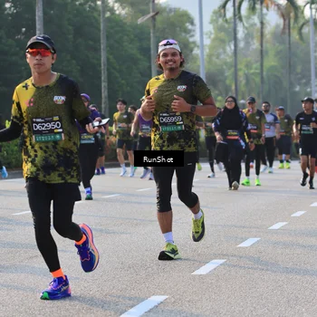 Runner Photo 6997965