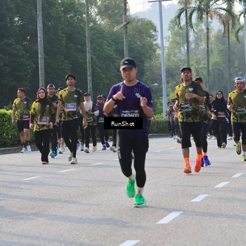 Runner Photo 6997967