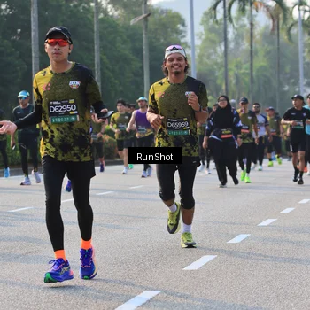 Runner Photo 6997971