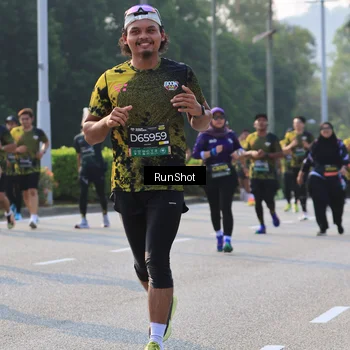 Runner Photo 6997976
