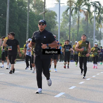 Runner Photo 6997978