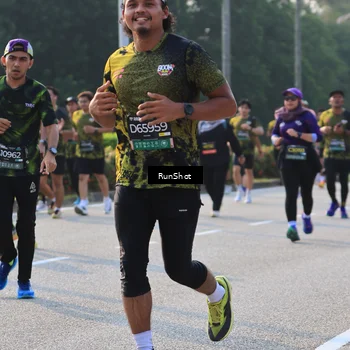 Runner Photo 6997981