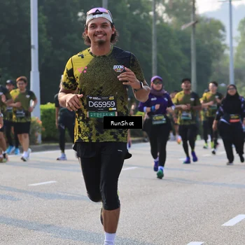 Runner Photo 6997985