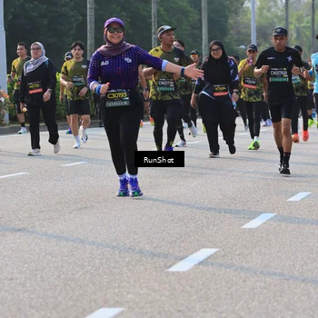 Runner Photo 6997991
