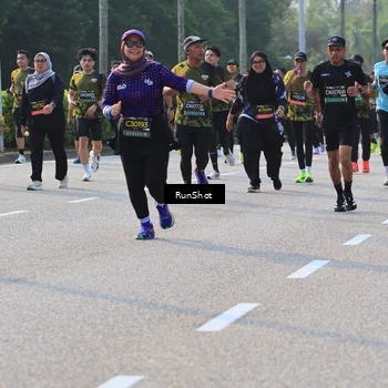Runner Photo 6997995
