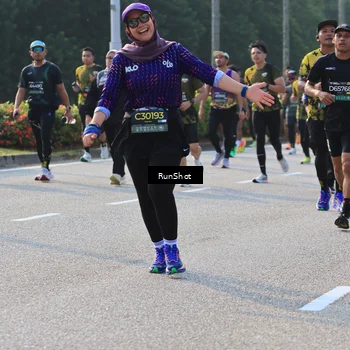 Runner Photo 6998008