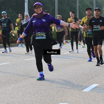 Runner Photo 6998014
