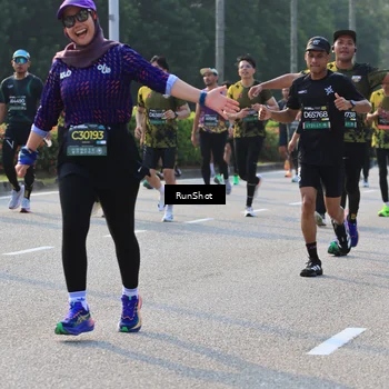 Runner Photo 6998018