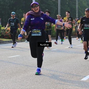 Runner Photo 6998019